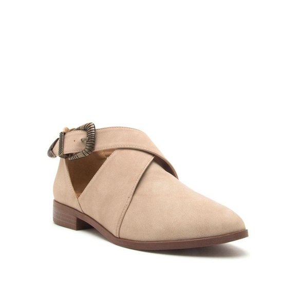 Qupid women’s Taupe Cross Band Ballerinas - Picture 3 of 5